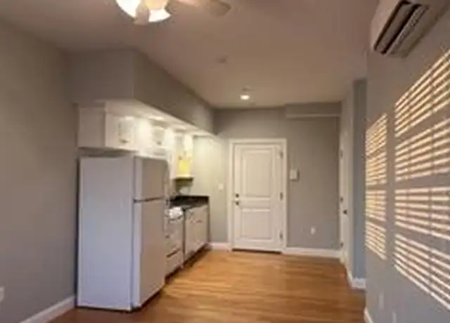 Property at 60 Pearl St, Braintree, MA, 02184, 1 bed, 1 bath, [object Object]