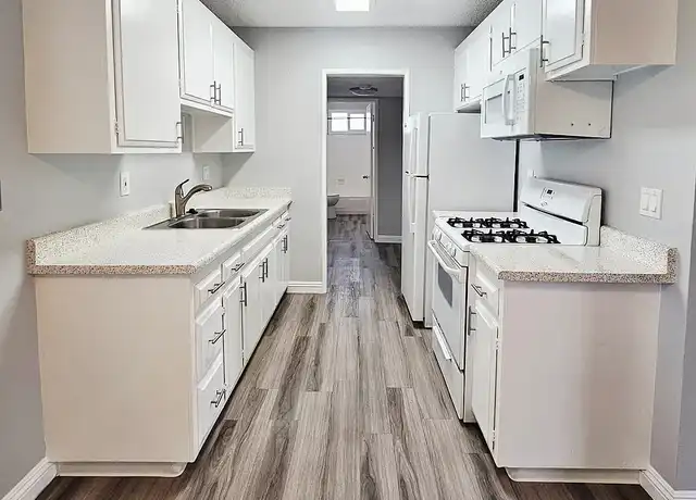 Property at Pacific View - 535 Greenbrier Dr, Oceanside, CA, 92054, 1 bed, 1 bath, [object Object]