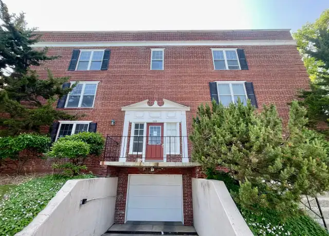Property at 2443 N Murray Ave Unit 306, Milwaukee, WI, 53211, 1 bed, 1 bath, [object Object]