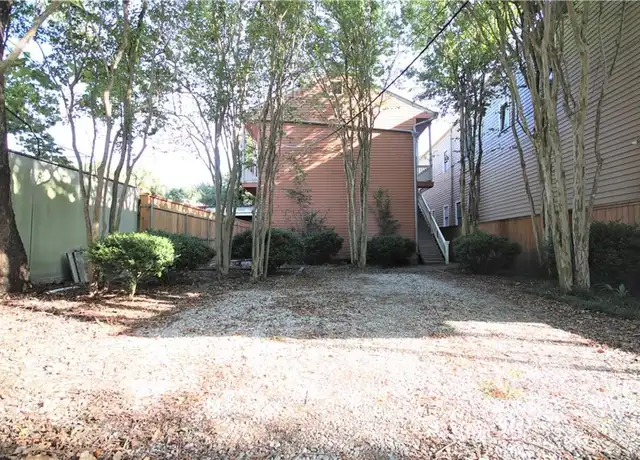 Property at 1017 Race St, New Orleans, LA, 70130, 2 beds, 1 bath, [object Object]
