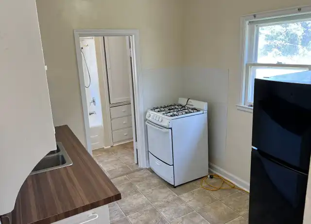 Property at 219 S Duluth Ave Apt 3, Sioux Falls, SD, 57104, 0 beds, 1 bath, [object Object]