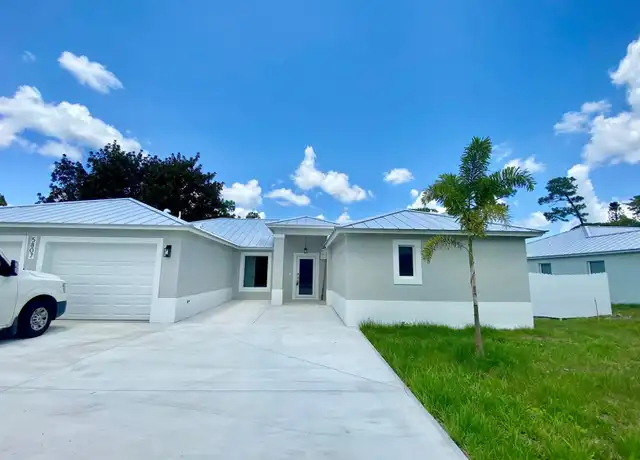 Property at 5807 Raintree Trl, Fort Pierce, FL, 34982, 3 beds, 2 baths, [object Object]