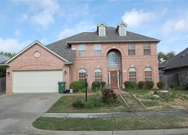Property at 2315 Stennett Dr, Arlington, TX, 76006, 4 beds, 2.5 baths, [object Object]