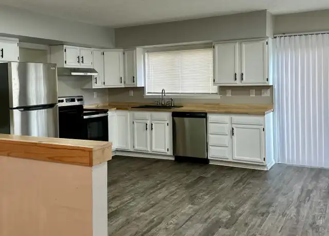 Property at 3526 Craig Ave, Louisville, KY, 40215, 4 beds, 2 baths, [object Object]