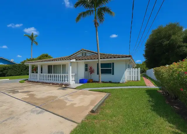 Property at 646 SW 20th Ct Unit C, Delray Beach, FL, 33445, 3 beds, 2.5 baths, [object Object]