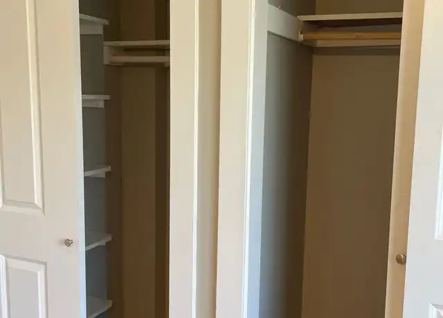 Property at 3506 Jackson St Unit 3508-12, Omaha, NE, 68105, 1 bed, 1 bath, [object Object]