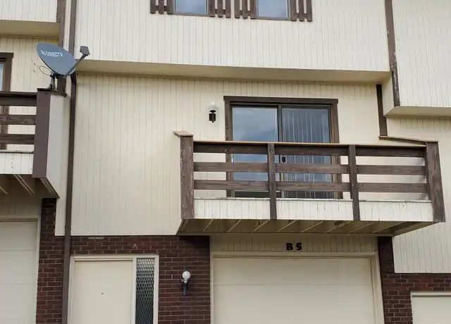 Property at 1236 Van Voorhis Rd Unit B-5, Morgantown, WV, 26505, 2 beds, 1.5 baths, [object Object]