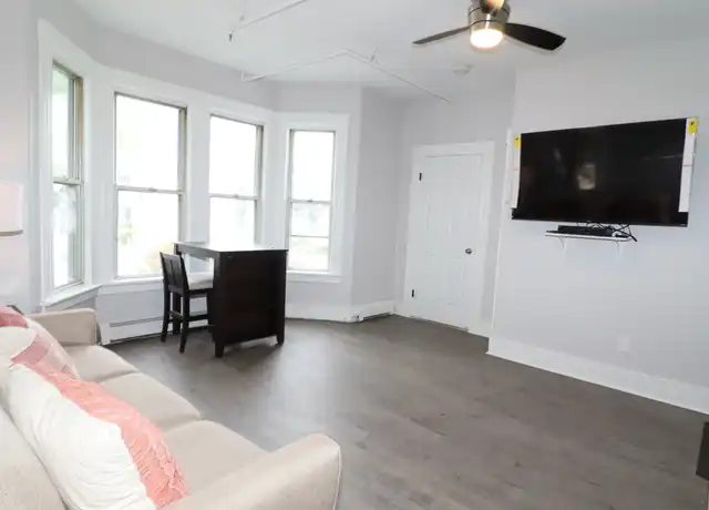 Property at 50 W Main St Unit 6, Westborough, MA, 01581, 1 bed, 1 bath, [object Object]