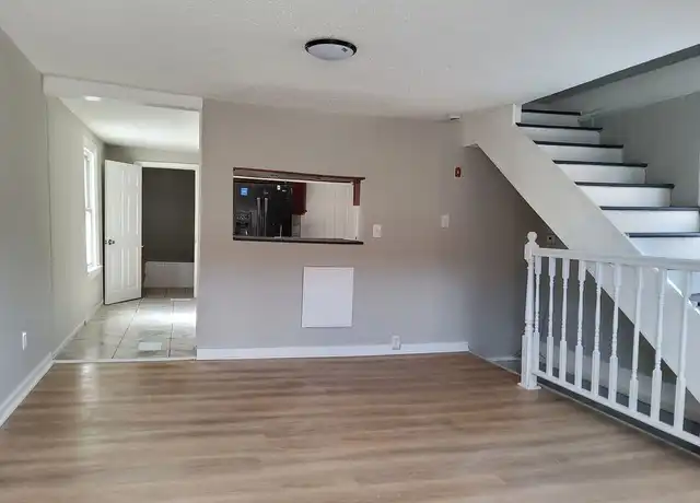 Property at 52 Daggett St, New Haven, CT, 06519, 2 beds, 1.5 baths, [object Object]