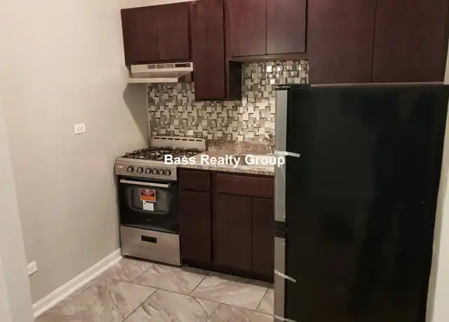 Property at 1727 W Estes Ave, Chicago, IL, 60626, 1 bed, 1 bath, [object Object]