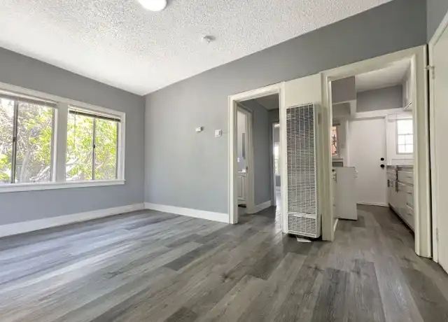 Property at 454 Rose Ave Unit 460, Long Beach, CA, 90802, 2 beds, 1 bath, [object Object]