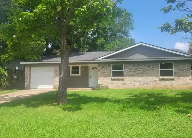 Property at 14421 Horseshoe Trl, Balch Springs, TX, 75180, 3 beds, 2 baths, [object Object]