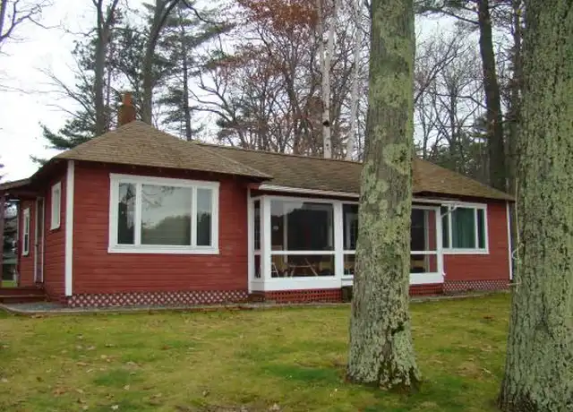 Property at 33 Marden Pt Rd, Holderness, NH, 03245, 3 beds, 1 bath, [object Object]