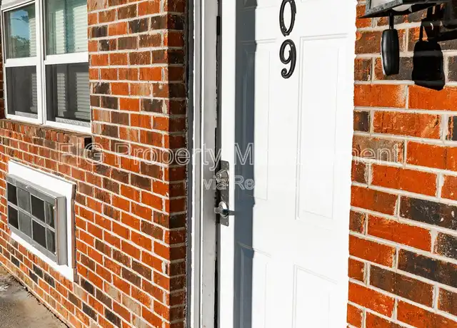 Property at 4834 Scheel Rd Unit 109, Knoxville, TN, 37912, 1 bed, 1 bath, [object Object]