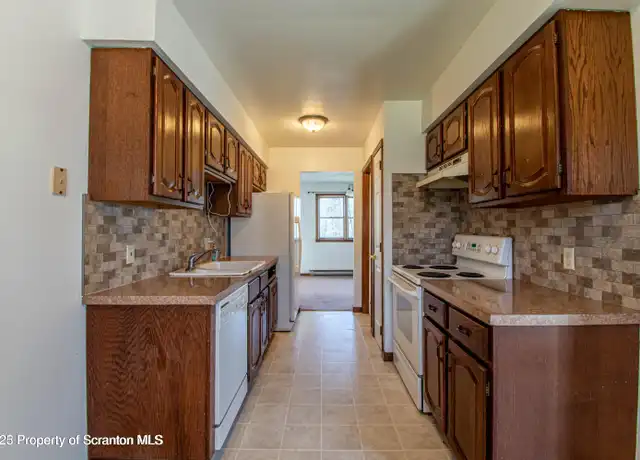 Property at 414 Melrose Ave, Clarks Summit, PA, 18411, 3 beds, 2.5 baths, [object Object]