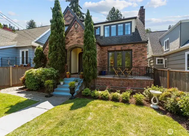 Property at 2033 Boyer Ave E, Seattle, WA, 98112, 3 beds, 2.5 baths, [object Object]