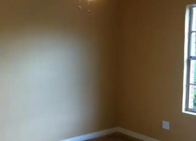 Property at 314 E Hutchison St, San Marcos, TX, 78666, 2 beds, 1 bath, [object Object]