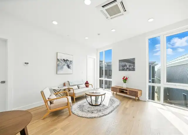 Property at 38 Hichborn St Unit 205, Brighton, MA, 02135, 1 bed, 1 bath, [object Object]