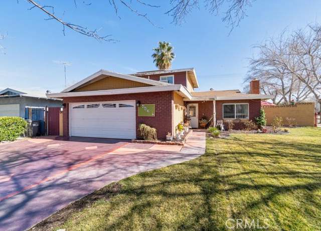 Photo of 44502 Denmore Ave, Lancaster, CA 93535
