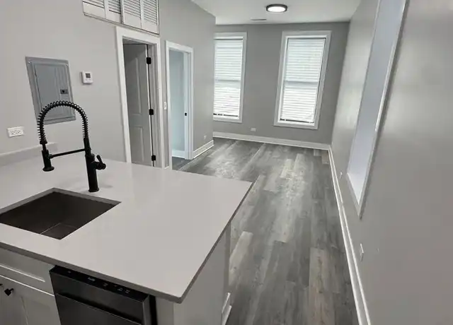 Property at 2120 S Fairfield Ave Unit 2R, Chicago, IL, 60608, 2 beds, 1 bath, [object Object]