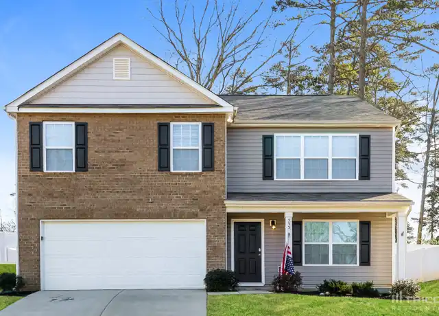 Property at 533 Elmwood Pond Ct, Charlotte, NC, 28214, 5 beds, 3 baths, [object Object]