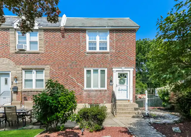Property at 241 Westpark Ln, Clifton Heights, PA, 19018, 3 beds, 1 bath, [object Object]