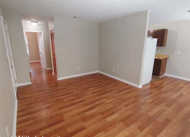 Photo of 106 Dixie Dr, Tallahassee, FL 32304