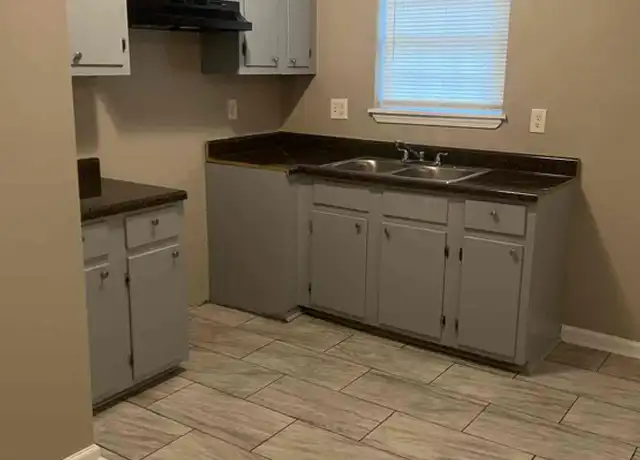 Property at 3618 Faxon Ave Unit 3618 Faxon 2, Memphis, TN, 38122, 3 beds, 1.5 baths, [object Object]