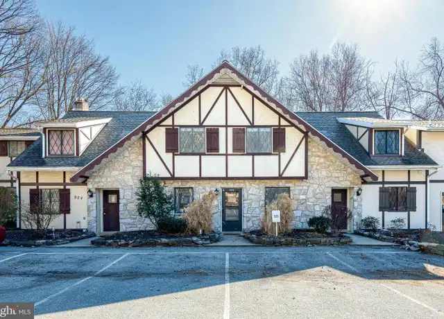 Property at 926 Rhue Haus Ln, Hummelstown, PA, 17036, 3 beds, 1.5 baths, [object Object]