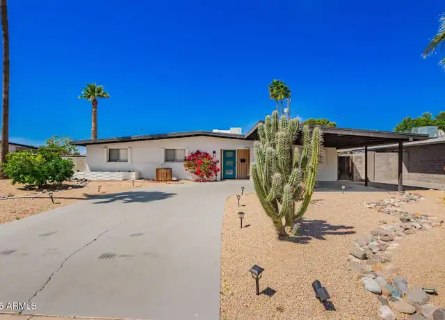 Property at 3702 E Laurel Ln, Phoenix, AZ, 85028, 3 beds, 2 baths, [object Object]