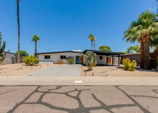 Property at 3702 E Laurel Ln, Phoenix, AZ, 85028, 3 beds, 2 baths, [object Object]