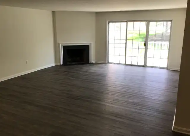 Property at 220 N President Ave Unit WI150G2, Lancaster, PA, 17603, 3 beds, 2 baths, [object Object]
