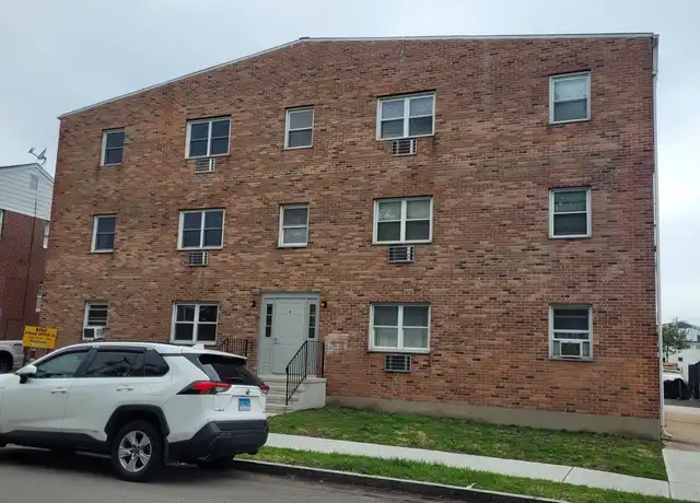 Property at 4 Elm St Unit 3, Norwalk, CT, 06850, 2 beds, 1 bath, [object Object]