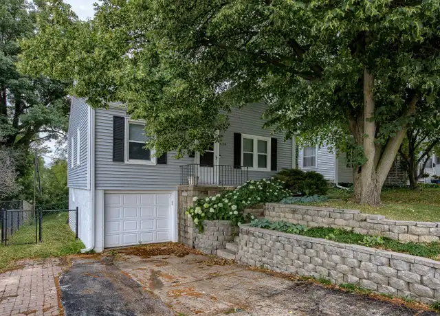 Property at 4308 California St, Omaha, NE, 68131, 2 beds, 1 bath, [object Object]