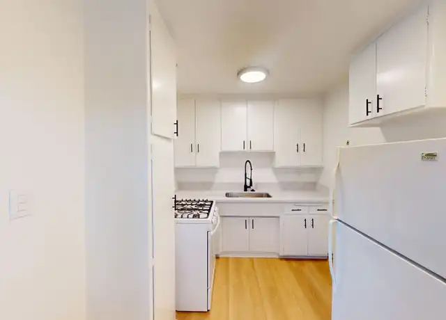 Property at 1001 N Gardner St Unit 109, West Hollywood, CA, 90046, 0 beds, 1 bath, [object Object]