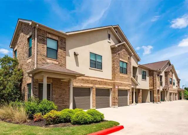 Property at 5200 Pointe West Cir Unit 6105, Richmond, TX, 77469, 3 beds, 2 baths, [object Object]