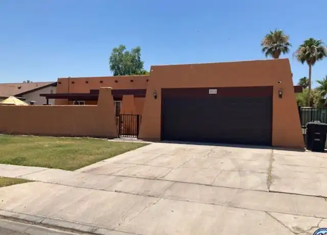 Property at 2010 Willow Dr, El Centro, CA, 92243, 4 beds, 2 baths, [object Object]