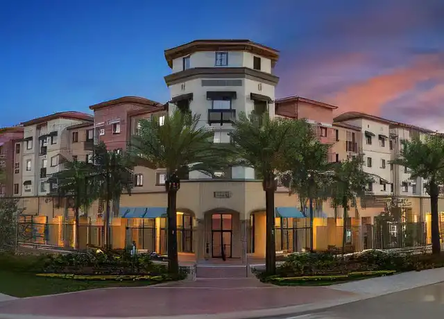 Property at 6350 Griffin Rd, Davie, FL, 33314, 1 bed, 1 bath, [object Object]