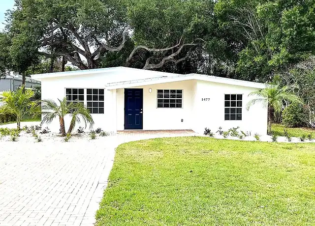 Property at 1477 6th Ct, Vero Beach, FL, 32960, 2 beds, 2 baths, [object Object]