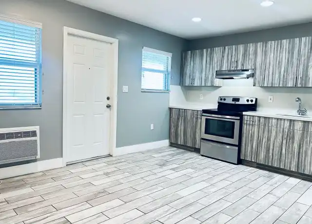 Property at 1756 NW 2nd Ct Unit 1756-1, Miami, FL, 33136, 1 bed, 1 bath, [object Object]