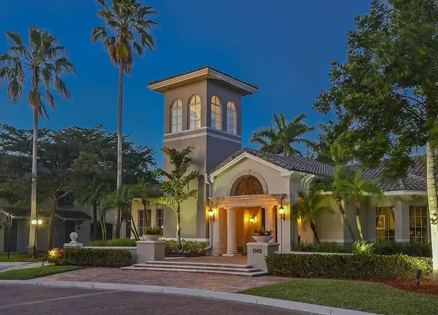Photo of 13401 NW 5th St, Pembroke Pines, FL 33028