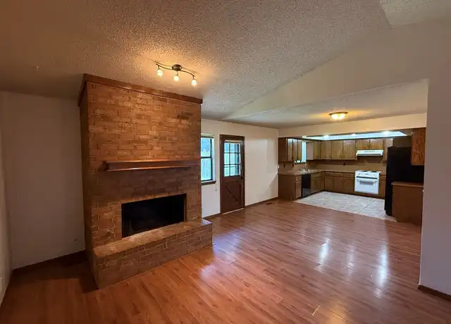 Property at 7109 NW 117th St, Oklahoma City, OK, 73162, 3 beds, 2 baths, [object Object]