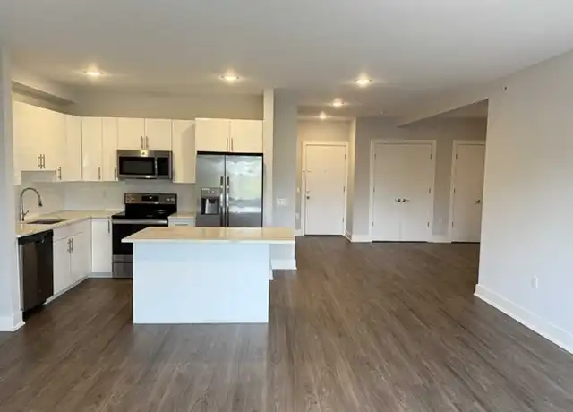 Property at 1685 Bergen Blvd Unit 701, Fort Lee, NJ, 07024, 0 beds, 1 bath, [object Object]