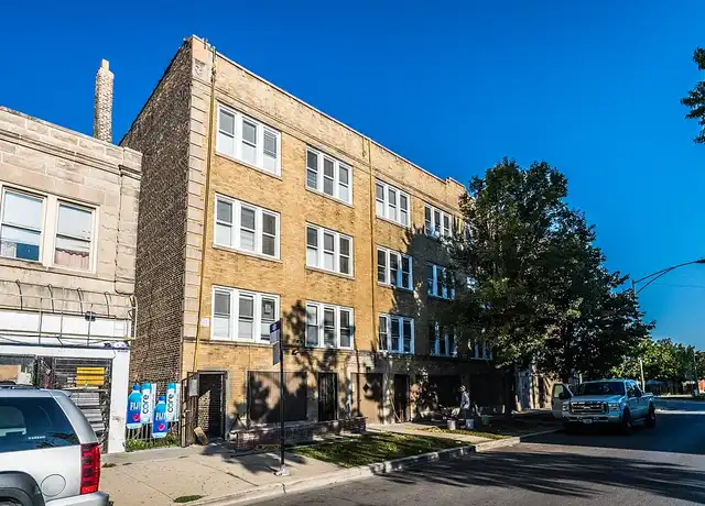 Property at 400-08 S Laramie Ave - 400 S Laramie Ave, Chicago, IL, 60644, 2-3 beds, 1-1.5 bath, Contact for Price