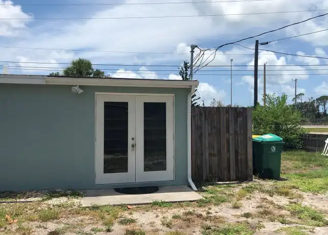 Property at 1395 Sharlo Ln, Englewood, FL, 34224, 2 beds, 1 bath, [object Object]