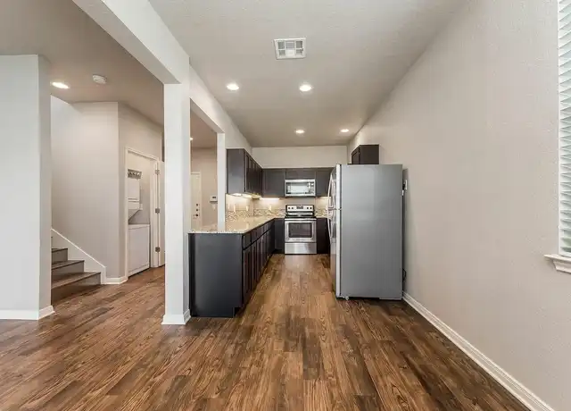 Property at Cameron Heights - 400 Bosque Blvd, Waco, TX, 76707, 2 beds, 2.5 baths, [object Object]