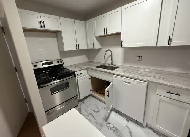 Property at 260 Mount Auburn St Unit 2F, Watertown, MA, 02472, 1 bed, 1 bath, [object Object]
