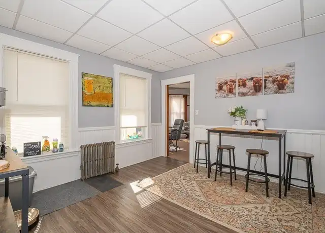 Property at 171 Oak St Unit 2, Gardner, MA, 01440, 3 beds, 1 bath, [object Object]