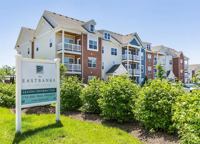 Photo of 60 W Main St, Lake Zurich, IL 60047