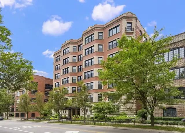 Property at Park Fullerton by Reside - 325 W Fullerton Pkwy, Chicago, IL, 60614, 1 bed, 1 bath, [object Object]
